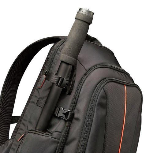 Nylon SLR Backpack full-size black/red (DCB309K) - Achat / Vente sur grosbill-pro.com - 2