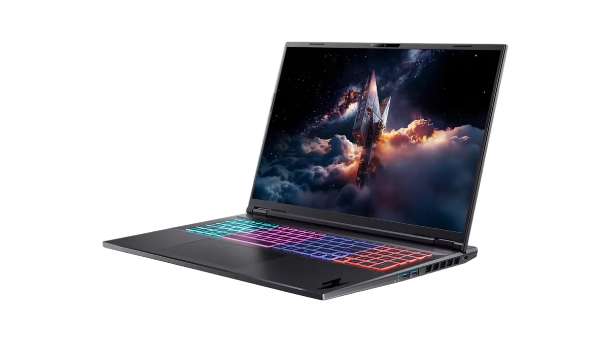 Acer NITRO 18 AI AN18-61 - 18" QHD+ 165Hz Ryzen AI 9 365 RTX 5070Ti 32Go 1To W11 — vue 3