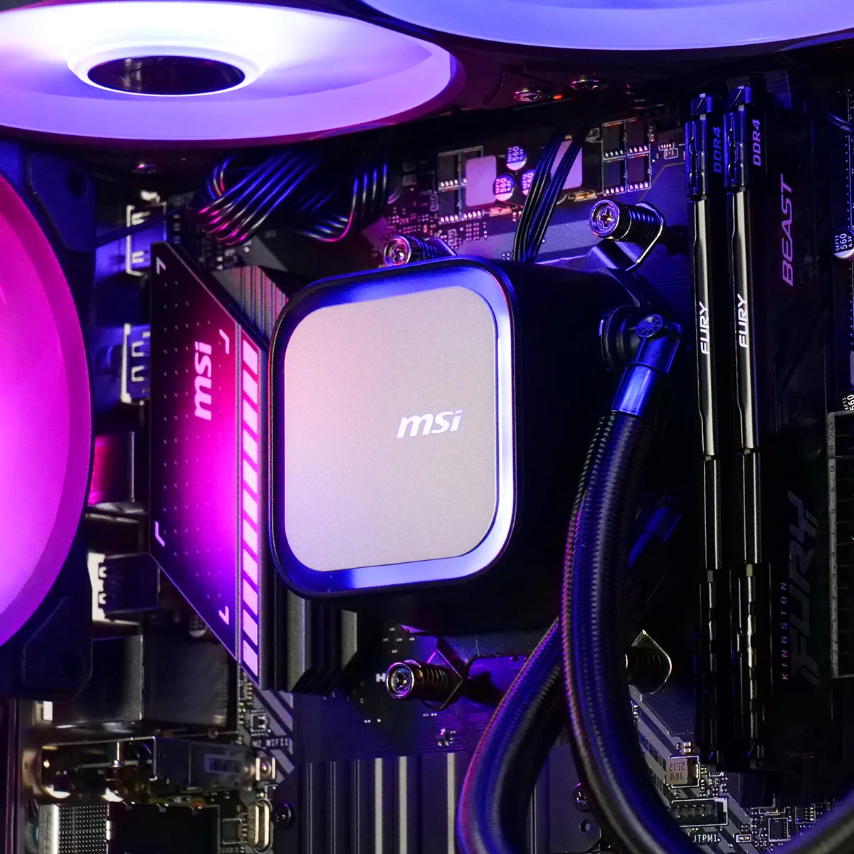REQUIEM - R7-5700X/5060Ti-8Go/16Go/1To - CYB-GB — vue 3