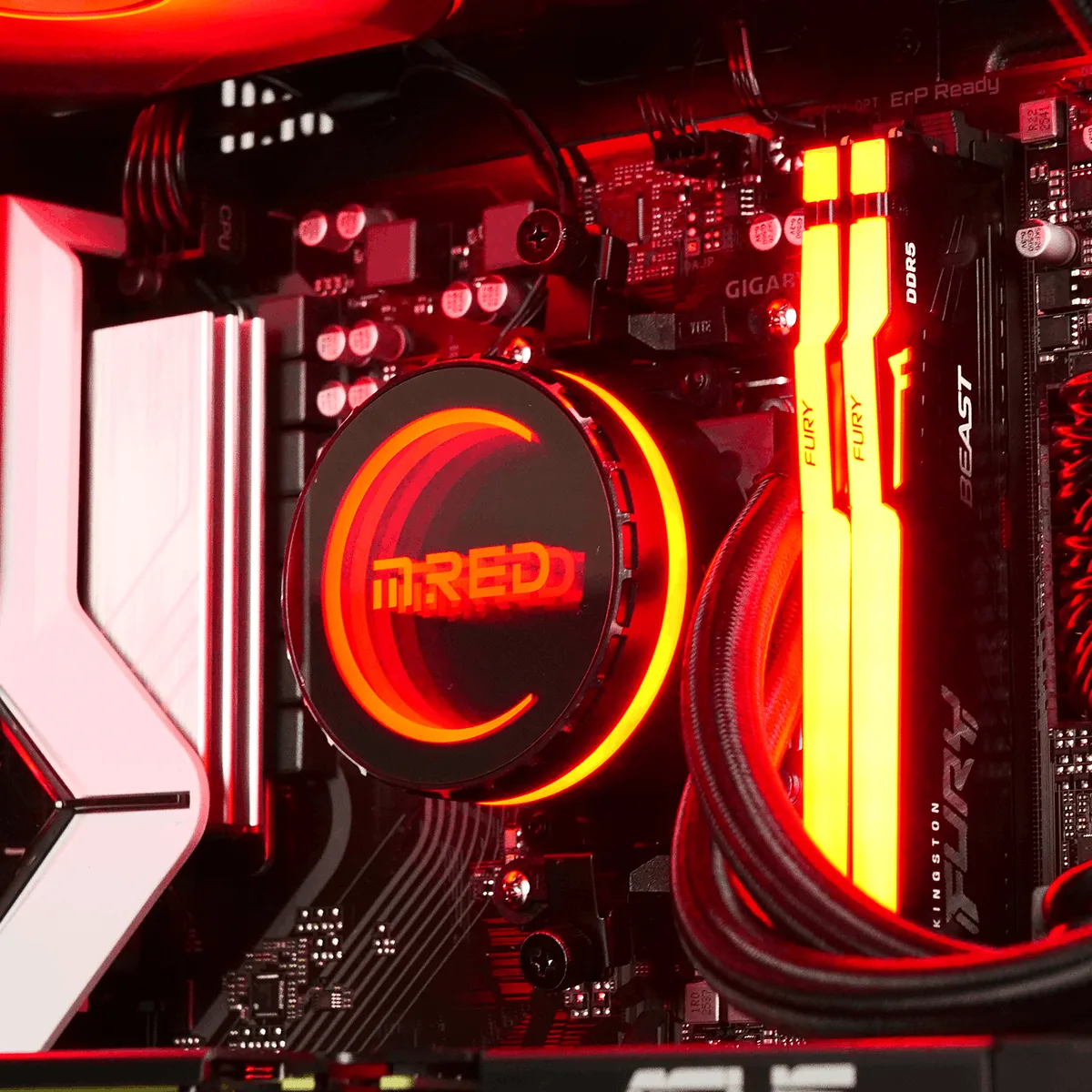 FIRE - R7-8700F/9060XT-16Go/32Go/1To — vue 3