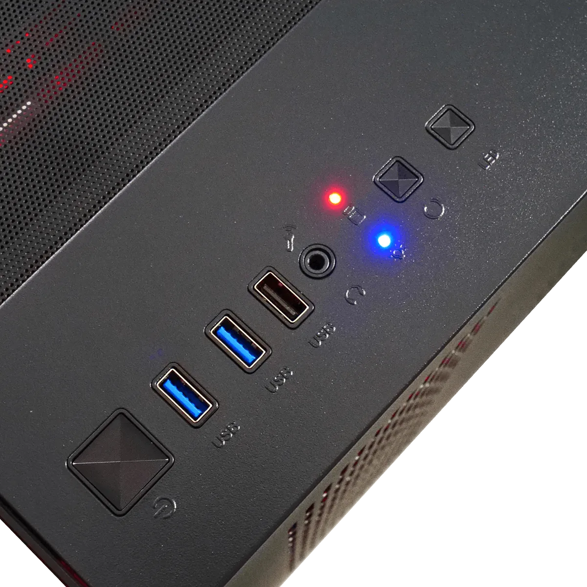 FIRE - R7-8700F/9060XT-16Go/32Go/1To — vue 5