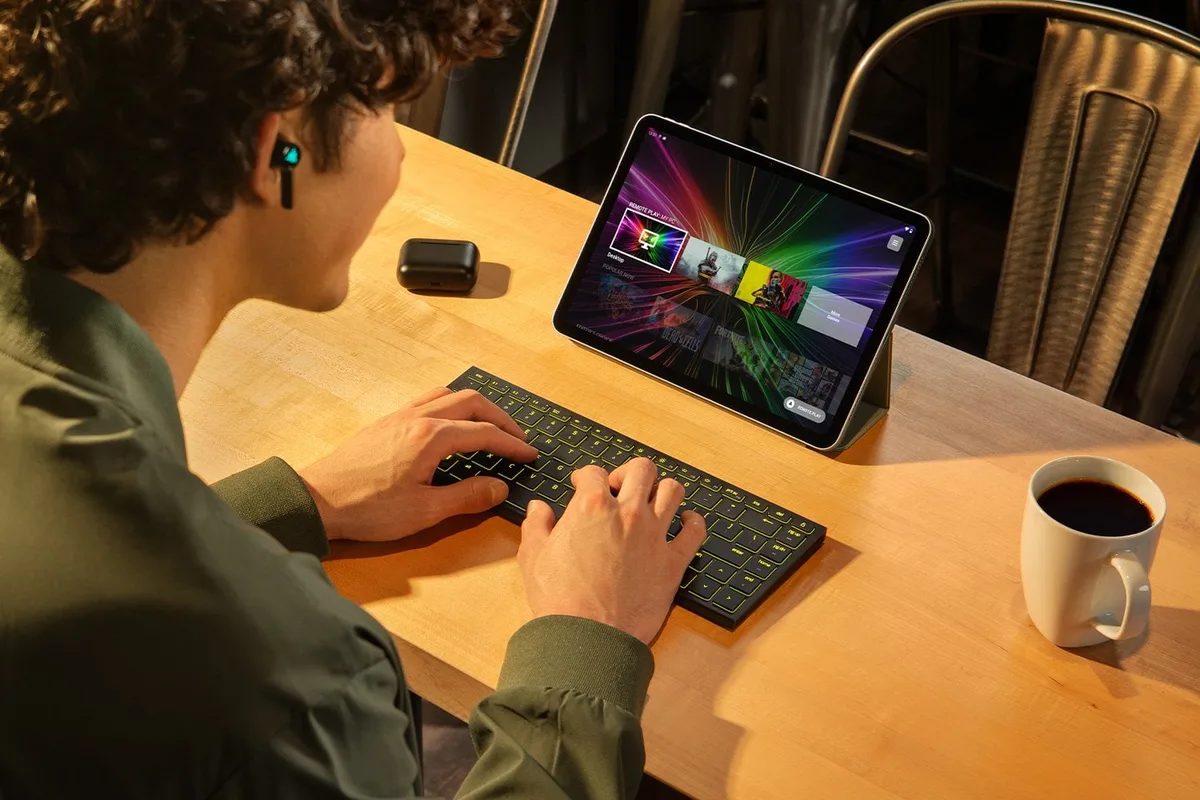 Razer Joro 75% - Mécanique - Bluetooth - RGB - Noir — vue 6