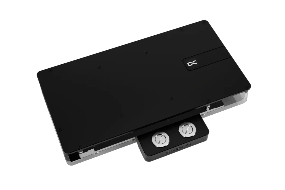 Alphacool Core Geforce RTX 5090 Solid + AMP avec Backplate — vue 4