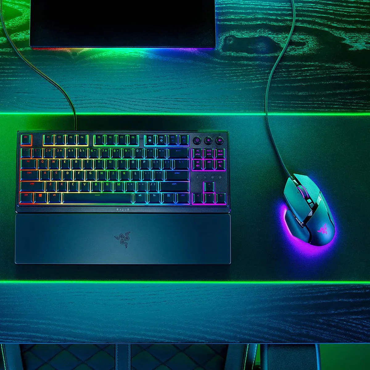 Razer Ornata V3 TKL - Membrane - Filaire - RGB - Noir — vue 2