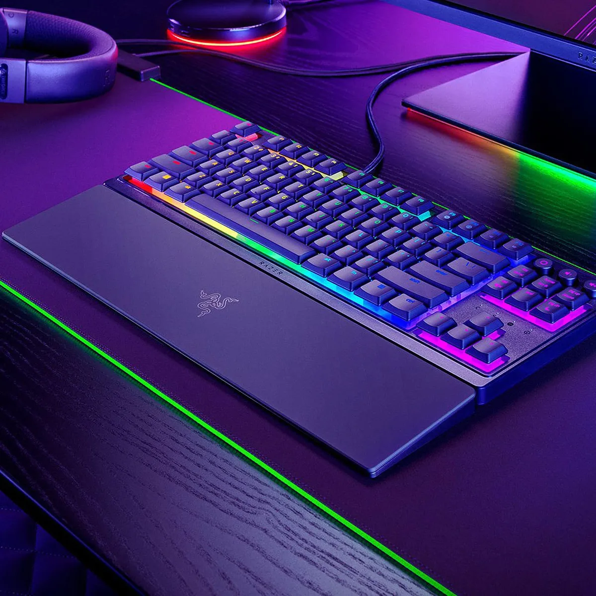 Razer Ornata V3 TKL - Membrane - Filaire - RGB - Noir — vue 3