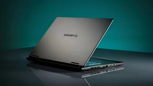 Gigabyte GAMING A16 CVHI3FR894SH - 16" FHD+ 165Hz i7-13620H RTX 5060 16Go 1To W11 — vue 7