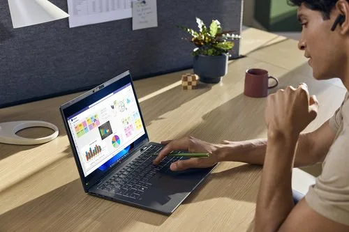 HP EliteBook X G2i  - 14" FHD+ 60Hz U7 356H 32Go 512Go W11P — vue 18
