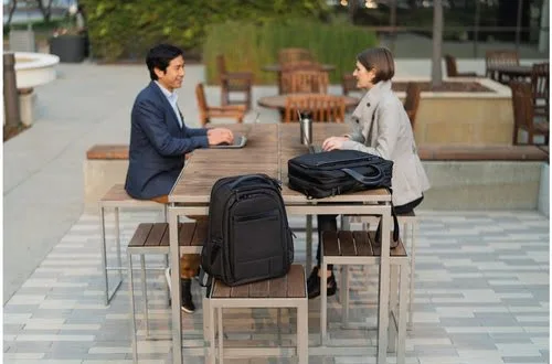 Kensington Contour" 2.0 15.6" Business Laptop Brief (K60386EU) — vue 12