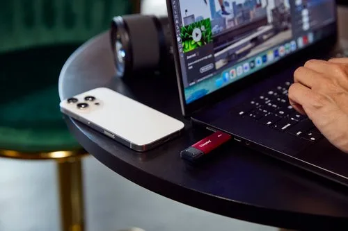 Kingston 2TB DUAL PORTABLE SSD USB-A/C — vue 14