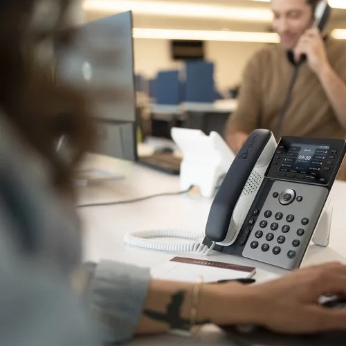 HP POLY EDGE E3 EDGE E350 IP PHONE — vue 3