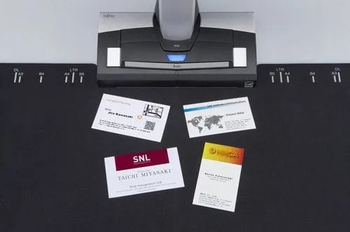 Fujitsu Scansnap SV600 document scanner — vue 3