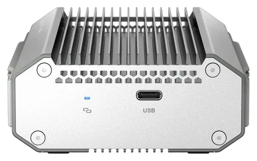 Qnap USB 4 Type-C to 2 x 10GBASE-T Network Ad — vue 3