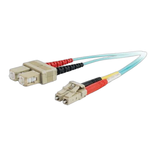 C2G Cbl/2m LC/SC 10Gb LSZH Dplx 50/125 Fbr — vue 1