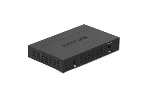 Netgear 5PT POE/POE+ GIGE — vue 3