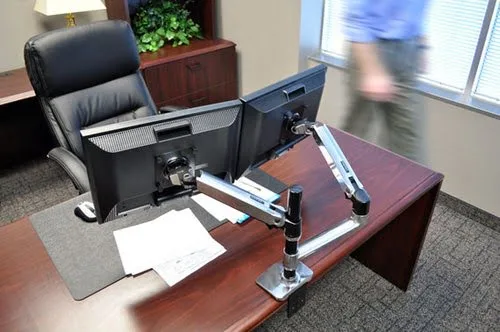 Ergotron 45-248-026/LX Dual Arm Pole Mount — vue 7