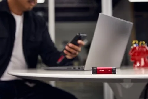 Kingston 2TB DUAL PORTABLE SSD USB-A/C — vue 9