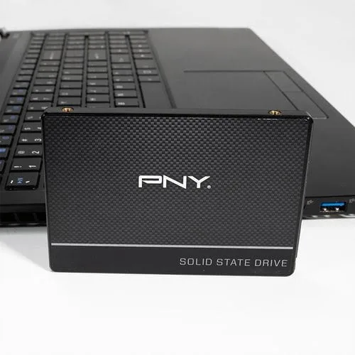 PNY 2To SATA III SSD7CS900-2TB-RB — vue 2