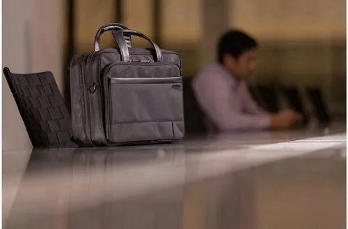 Kensington Contour" 2.0 15.6" Business Laptop Brief (K60386EU) — vue 18