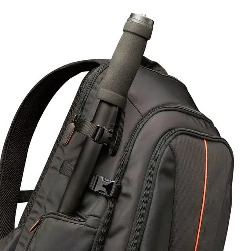 Case Logic Nylon SLR Backpack full-size black/red (DCB309K) — vue 3