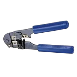 Pince à sertir RJ45
